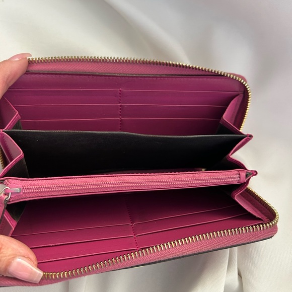 GUCCI Pink Shima Leather Wallet - Authentic - Picture 4 of 6